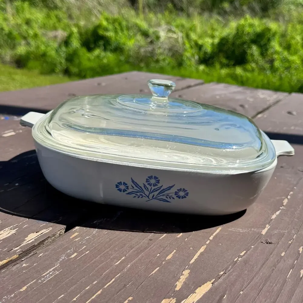 Vintage Corning Ware Cornflower Blue Casserole 10” Stained